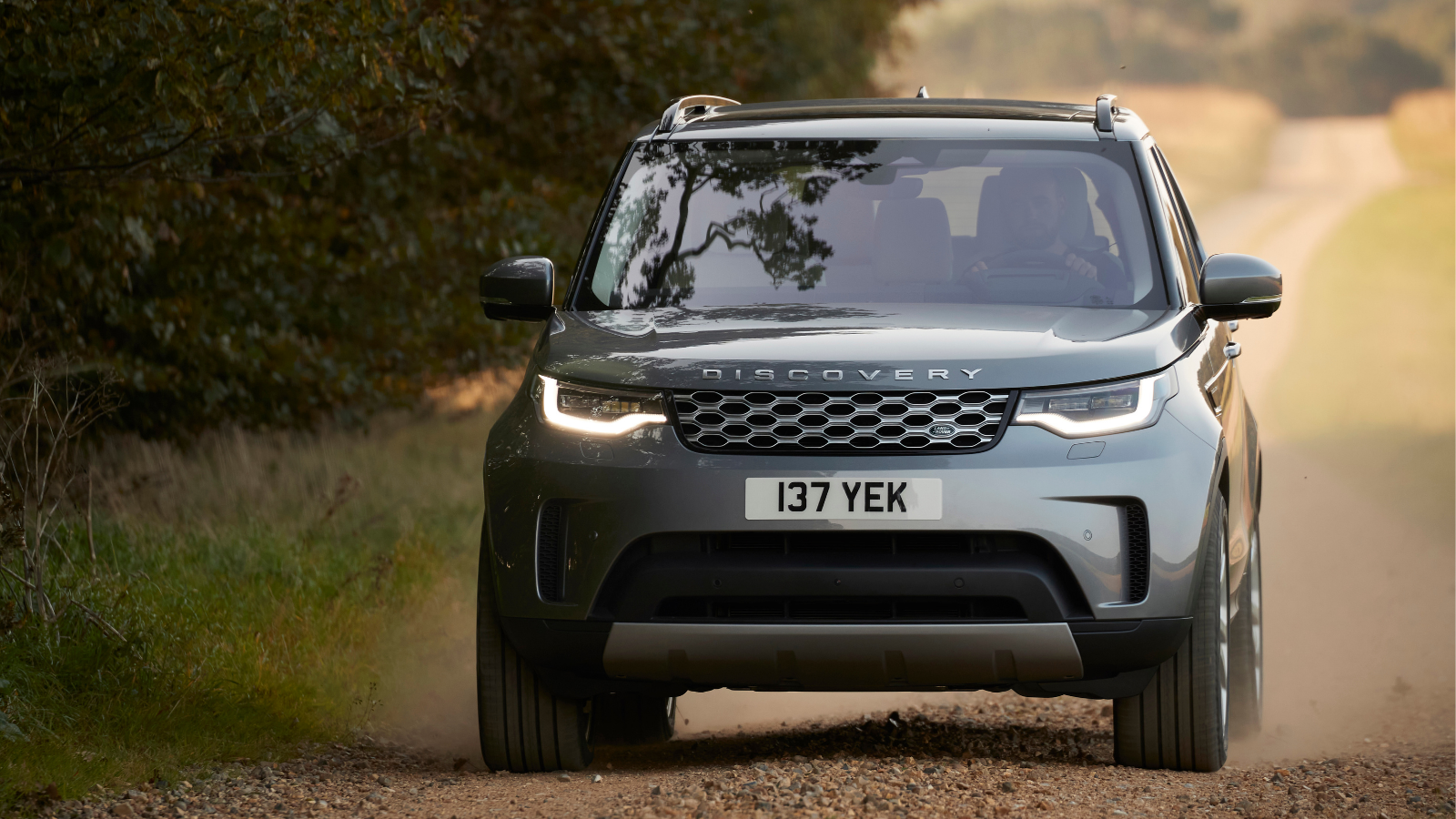 The all-new Land Rover Discovery: The Versatile SUV